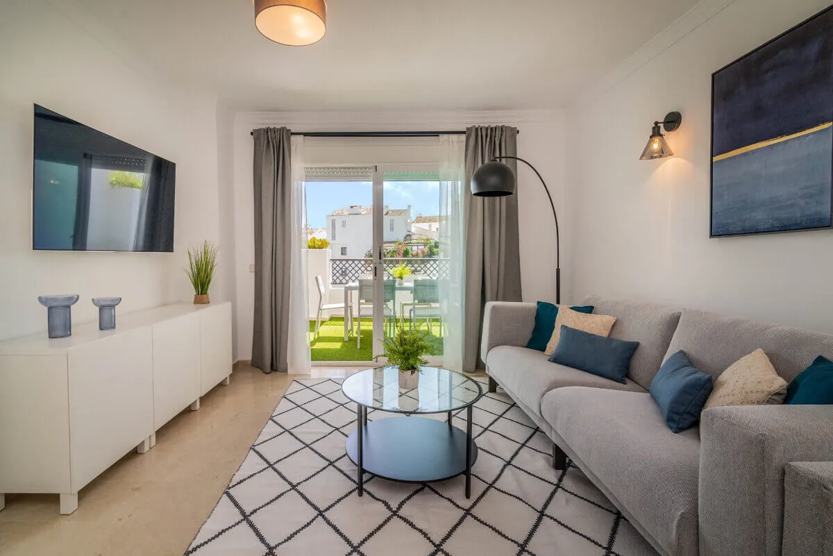 Holiday apartment decoration project in Puerto Banús 8